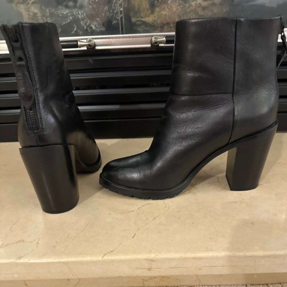 Rag & Bone Newbury 2.0 Black Leather Ankle Heel Boots size 37.5 US 7.5 - Picture 7 of 16
